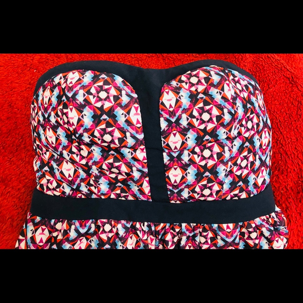 SOLD!! SOLD!! BEAUTIFUL STRAPLESS ROMPER